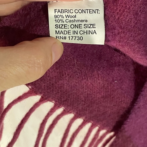 Wool and Cashmere Scarf Pink and Purple - Picture 3 of 3